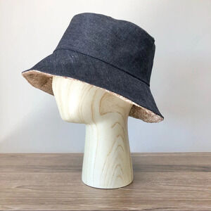 ♻️ Bucket Hat Reversible Denim/Embroidered Fabric Navy Blue + Tan & Cream Sz L